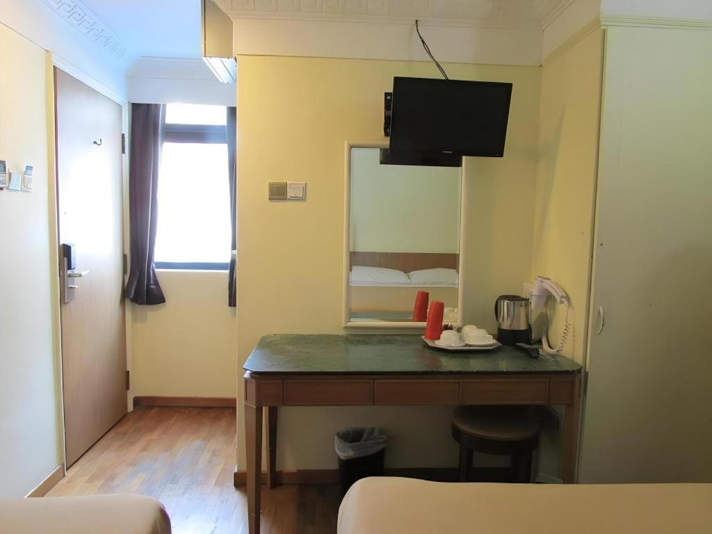 Arianna Hotel 2*